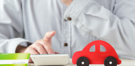 車の維持費はいくらかかる？税金や保険について解説